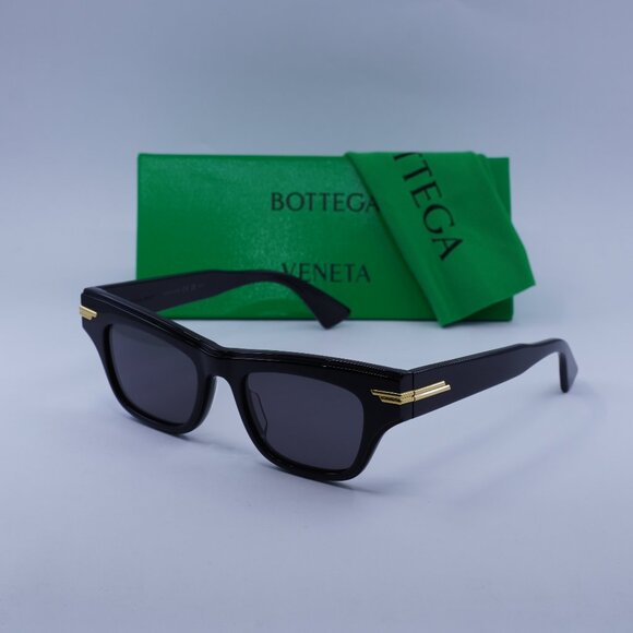 Bottega Veneta BV1122S 001 Rectangle Sunglasses - Black\Grey